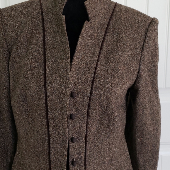 Jacket - Picture 2 of 6